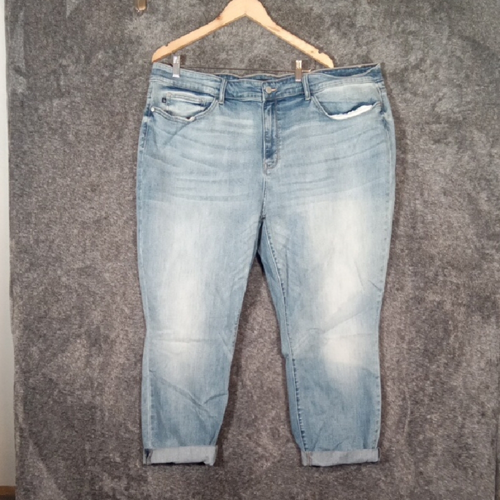Judy Blue Boyfriend Fit Relaxed Medium Wash High Rise Cuffed Womens 24W - Picture 1 of 13